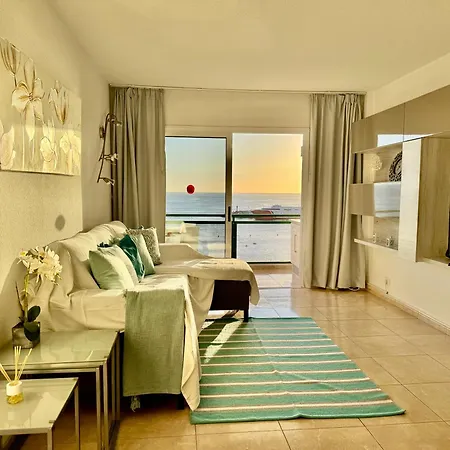 New The Terrace By The Sea -infinity Views & Aircond- Comodoro, Cristianos, Tenerife Appartement *
