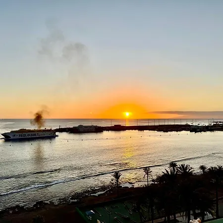 New The Terrace By The Sea -infinity Views & Aircond- Comodoro, Cristianos, Tenerife アパート *