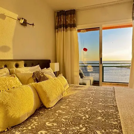 アパート New The Terrace By The Sea -infinity Views & Aircond- Comodoro, Cristianos, Tenerife