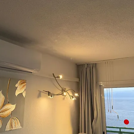 アパート New The Terrace By The Sea -infinity Views & Aircond- Comodoro, Cristianos, Tenerife