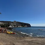 New The Terrace By The Sea -infinity Views & Aircond- Comodoro, Cristianos, Tenerife アパート
