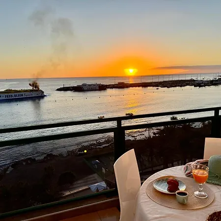 New The Terrace By The Sea, Infinity Views Comodoro, Cristianos, Tenerife * Los Cristianos (Tenerife)