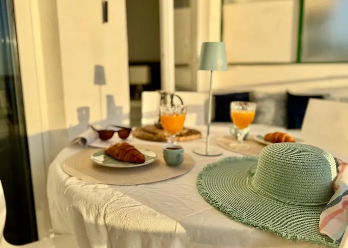 New The Terrace By The Sea, Infinity Views Comodoro, Cristianos, Tenerife * Los Cristianos (Tenerife)