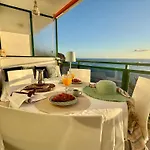 New The Terrace By The Sea -infinity Views & Aircond- Comodoro, Cristianos, Tenerife דירה