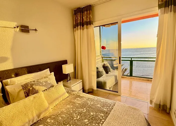Apartment New The Terrace By The Sea, Infinity Views Comodoro, Cristianos, Tenerife *