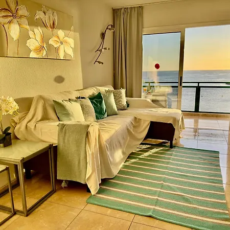 Apartmán New The Terrace By The Sea -infinity Views & Aircond- Comodoro, Cristianos, Tenerife