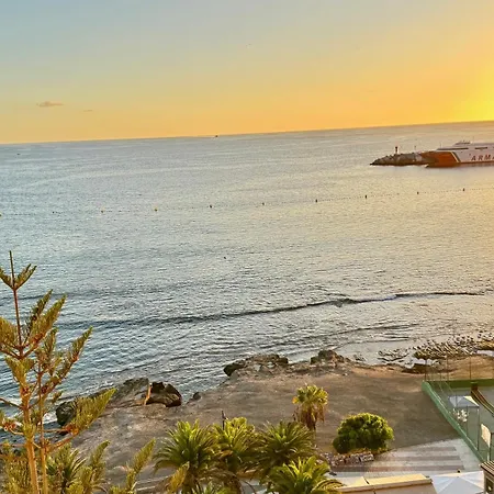 New The Terrace By The Sea, Infinity Views Comodoro, Cristianos, Tenerife 洛斯克里斯蒂亚诺斯