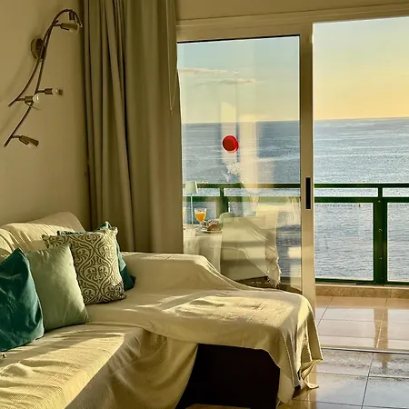 New The Terrace By The Sea -infinity Views & Aircond- Comodoro, Cristianos, Tenerife Apartmán Los Cristianos (Tenerife)